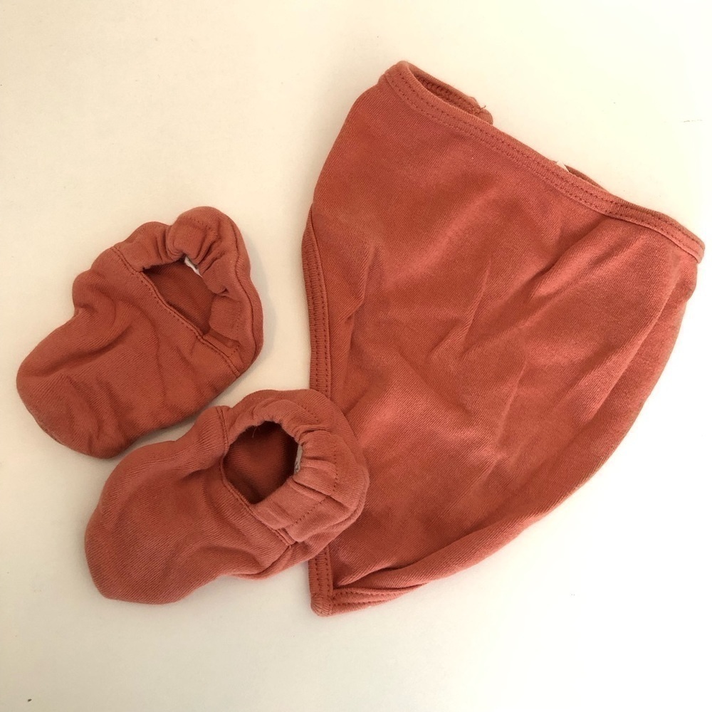 Kate Quinn Cinnamon Clay Booties and Bib 6-12 M